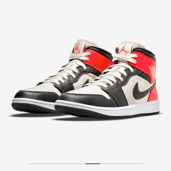 NEW RELEASE! Jordan 1 Mid SE Light Orewood Brown/Bright Crimson/White/Newsprint - Picture 3 of 10